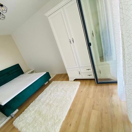 Appartement Dreamhill1 à Oradea Extérieur photo